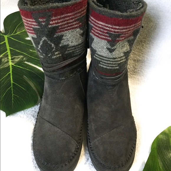 toms aztec boots